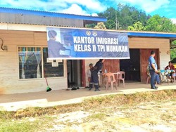 Cerita Petugas Imigrasi di Long Midang, Jaga Negara Bermodal Kuota Pribadi