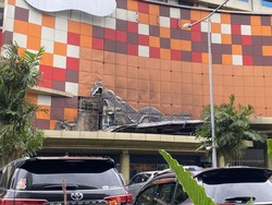 Penampakan Mal di Cibubur Usai Kebakaran Gegara Percikan Las Reklame