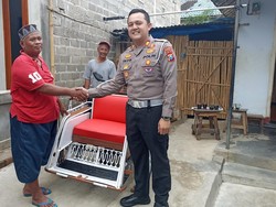 Becak Kuli Angkut Hancur Terseret Minibus 10 Km di Tulungagung