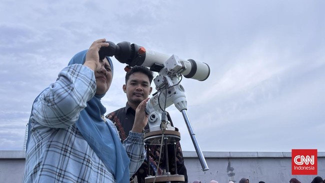 Sidang isbat digelar Kementerian Agama untuk menentukan awal Ramadan 1447 H/2026. Sidang bisa dipantau melalui live streaming.