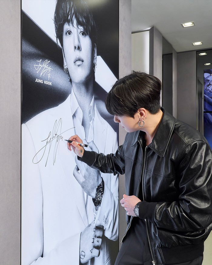 Untuk meresmikan Jungkook BTS sebagai Duta Merek Global terbaru, Hublot mengadakan special event di Seoul, Korea Selatan. Dihadiri idol K-Pop itu sendiri serta Julien Tornare, CEO Hublot, acara spesial tersebut pun berlangsung meriah./ Foto: x.com/Hublot