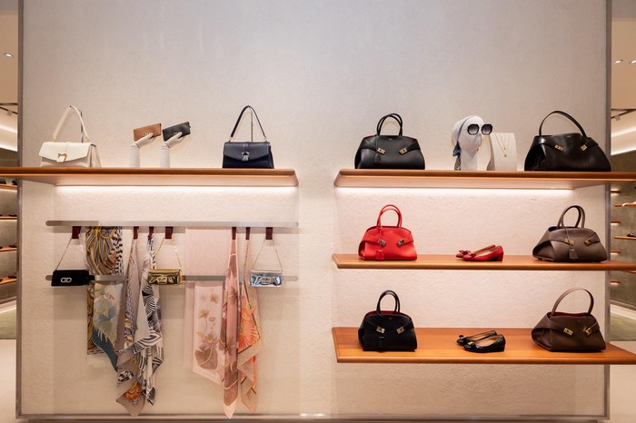 Butik Ferragamo di Senayan City