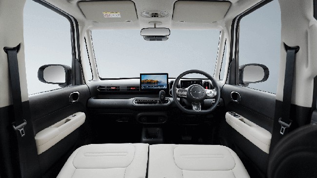 BYD meluncurkan Racco, kei car listrik pertamanya di Jepang. Dikenal dengan desain interior fungsional, Racco menawarkan jarak tempuh 180 km.