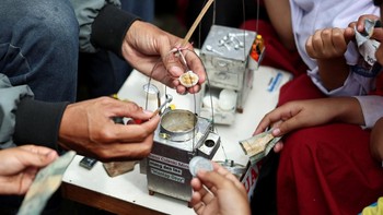 FOTO: Laris Manis Cuanki Super Mini Viral di Bandung