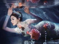 Wanita Tercantik Asia, 7 Foto Dilraba Dilmurat Aktris China Jadi Putri Duyung bak Bidadari