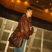 Get The Look: Airport Fashion Ala Raisa yang Kasual & Modis