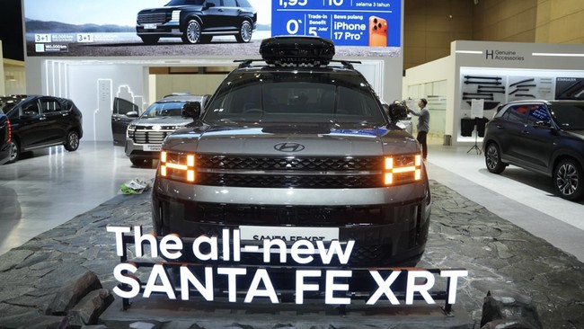 Hyundai All-New SANTA FE XRT menyediakan kenyamanan untuk keluarga, menyimpan tenaga untuk perjalanan jauh, dan efisien untuk penggunaan harian.