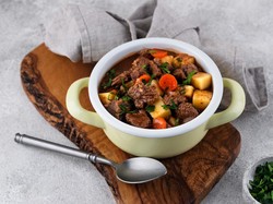 5 Menu Sahur Sehat yang Bikin Kuat Puasa Seharian