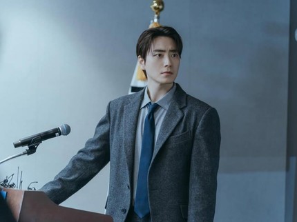 5 Potret Lee Jun Hyuk, Aktor Tampan Keturunan Bangsawan Korea Selatan