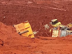 Longsor di Kawasan PT IMIP 9 Morowali, Sejumlah Alat Berat Tertimbun