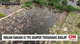 VIDEO: Ribuan Makam di Cilincing Tergenang Banjir