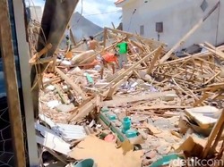 Video Ledakan Hancurkan Rumah di Situbondo, 1 Tewas-5 Luka