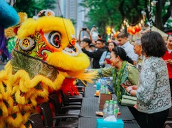 Kemeriahaan Perayaan Imlek di Kawasan SCBD, Ada Parade Budaya-Bazaar
