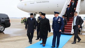 FOTO: Momen Presiden Prabowo Tiba di AS Jelang Rapat Board of Peace