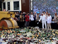 Polda Jabar Musnahkan 28,9 Kg Sabu dan Ribuan Knalpot Brong