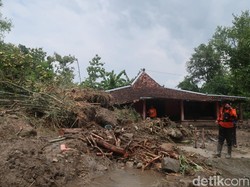 12 Rumah dan 1 Masjid Rusak Imbas Longsor-Banjir di Ngawen Gunungkidul