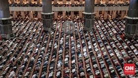 Antusiasme Warga Salat Idulfitri di Masjid Istiqlal Jakarta