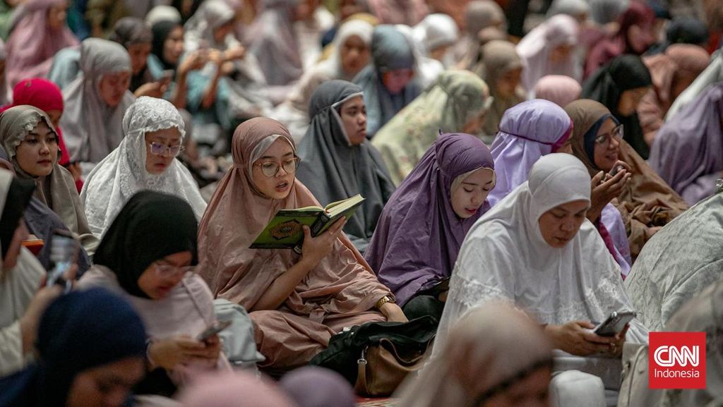 FOTO: Salat Tarawih Perdana Ramadan 2026 di Masjid Nasional Istiqlal