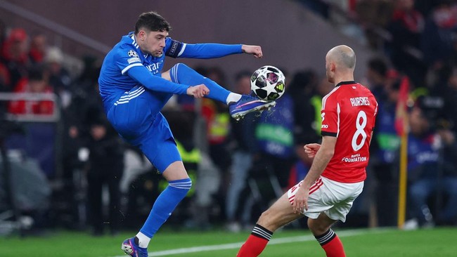 Kapten Real Madrid Federico Valverde tak percaya puluhan kamera di stadion tidak satupun yng merekam ucapan rasialis Gianluca Prestianni kepada Vinicius.