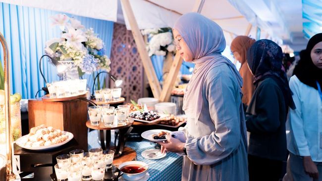 Anda bisa menikmati lebih dari 70 menu lintas benua lewat program kuliner bertajuk "QUBA - Your Ramadan Heavenly Flavors".