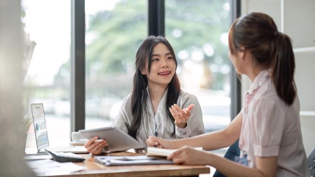 7 Ciri Orang Memiliki Energi Positif, Bikin Nyaman Orang Sekitar