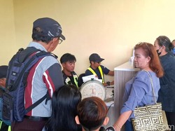 Kala Para Pencari Nafkah di Wilayah Perbatasan Terjebak Akses Transportasi