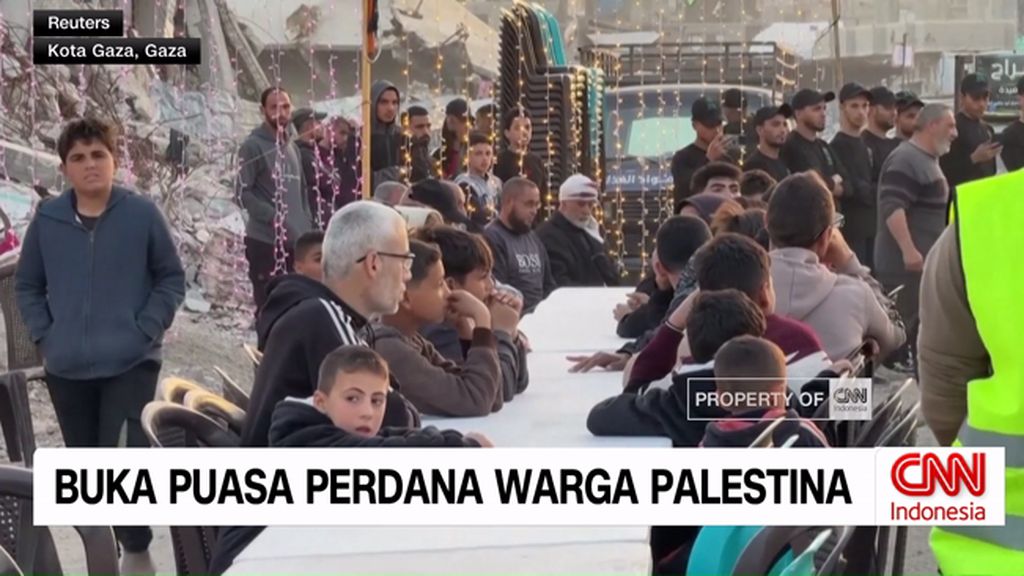 VIDEO: Buka Puasa Perdana Warga Palestina