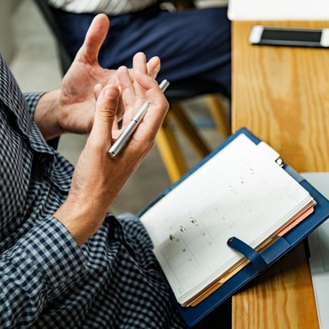 7 Amalan Pembuka Pintu Rezeki Menurut Al-Qur'an dan Sunnah