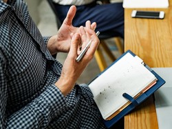 7 Amalan Pembuka Pintu Rezeki Menurut Al-Qur'an dan Sunnah