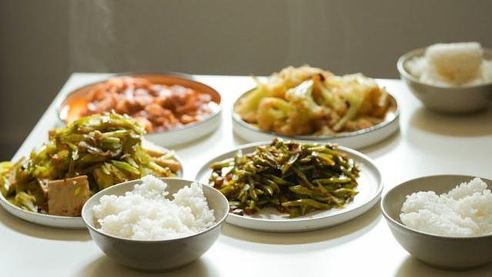 7 Jenis Makanan yang Baik Dikonsumsi saat Sahur dan Buka Puasa