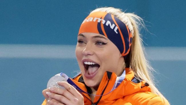 7 Potret Atlet Ice Skating Pamer Bra Usai Juarai Olimpiade Musim Dingin 2026