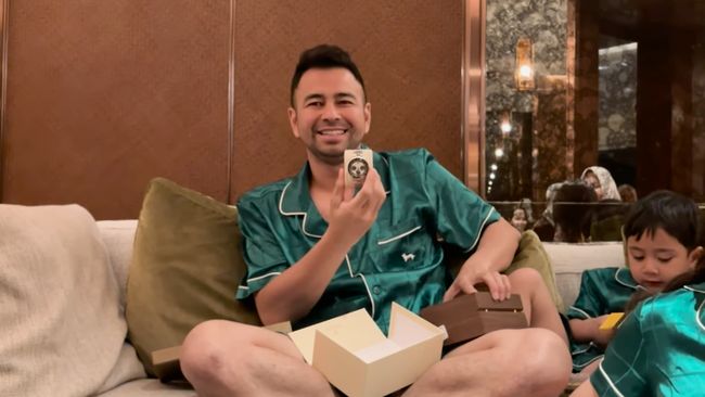 Terpopuler: Raffi Ahmad Diduga Adopsi Bayi Lagi vs Cara Minum Saat Sahur agar Tak Haus Ketika Puasa