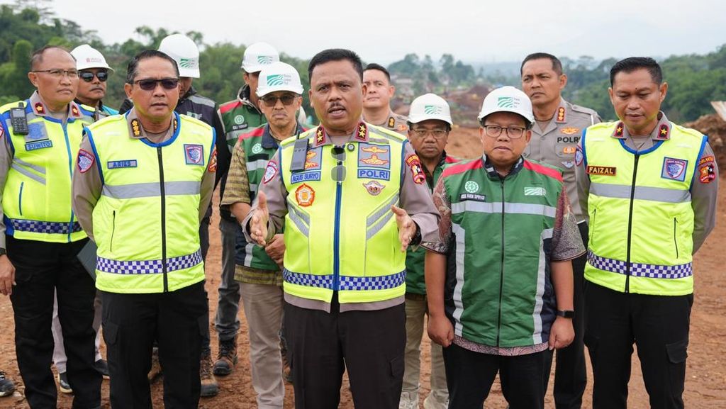 Kakorlantas Tinjau Tol Bocimi, Siapkan Fungsional Jelang Arus Mudik