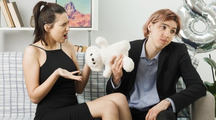 5 Kebiasaan yang Bisa Menguras Kebahagiaan dalam Hubungan