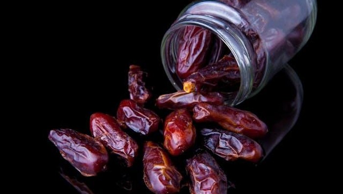 5 Manfaat Mengonsumsi Kurma saat Buka Puasa