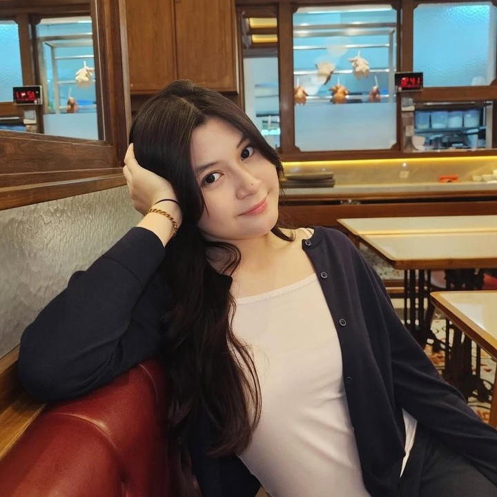 <p>Kebahagiaan tengah menyelimuti Nasha Anaya Putri Valentina Pasha, putri Okie Agustina dari pernikahan pertama dengan Pasha Ungu. Hal ini karena ia baru saja bertambah usia, Bunda. (Foto: Instagram @nasha.anayaa)</p>