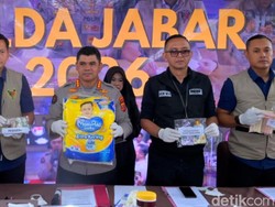 Polda Jabar Bongkar Bisnis Ilegal Pangan Expired di Sumedang