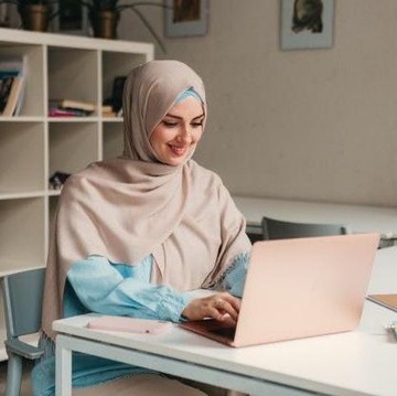 5 Tips Produktif Kerja Saat Puasa