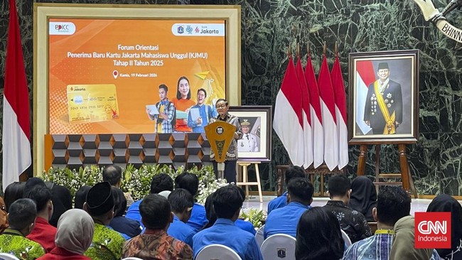 Pemprov DKI Jakarta mencairkan Kartu Jakarta Mahasiswa Unggul senilai Rp142 miliar untuk 15.825 mahasiswa, memperluas akses pendidikan tinggi di 2026.