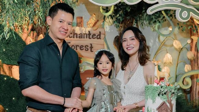 5 Momen Shandy Aulia Kompak Bareng Mantan Suami di Hari Ultah Anak