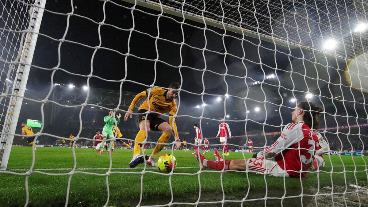 FOTO: Impian Arsenal Dirusak Tim Dasar Klasemen Wolverhampton