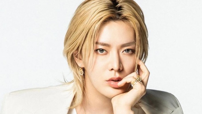 Yuta NCT Perkenalkan Brand Perhiasan Miliknya, 'UnBave'