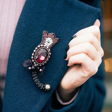 5 Tips Memakai Bros agar Tampil Stylish dan Modern