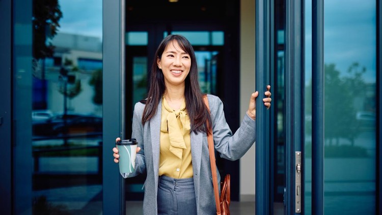 7 Ciri-ciri Kepribadian Orang yang Pulang Kerja Tenggo