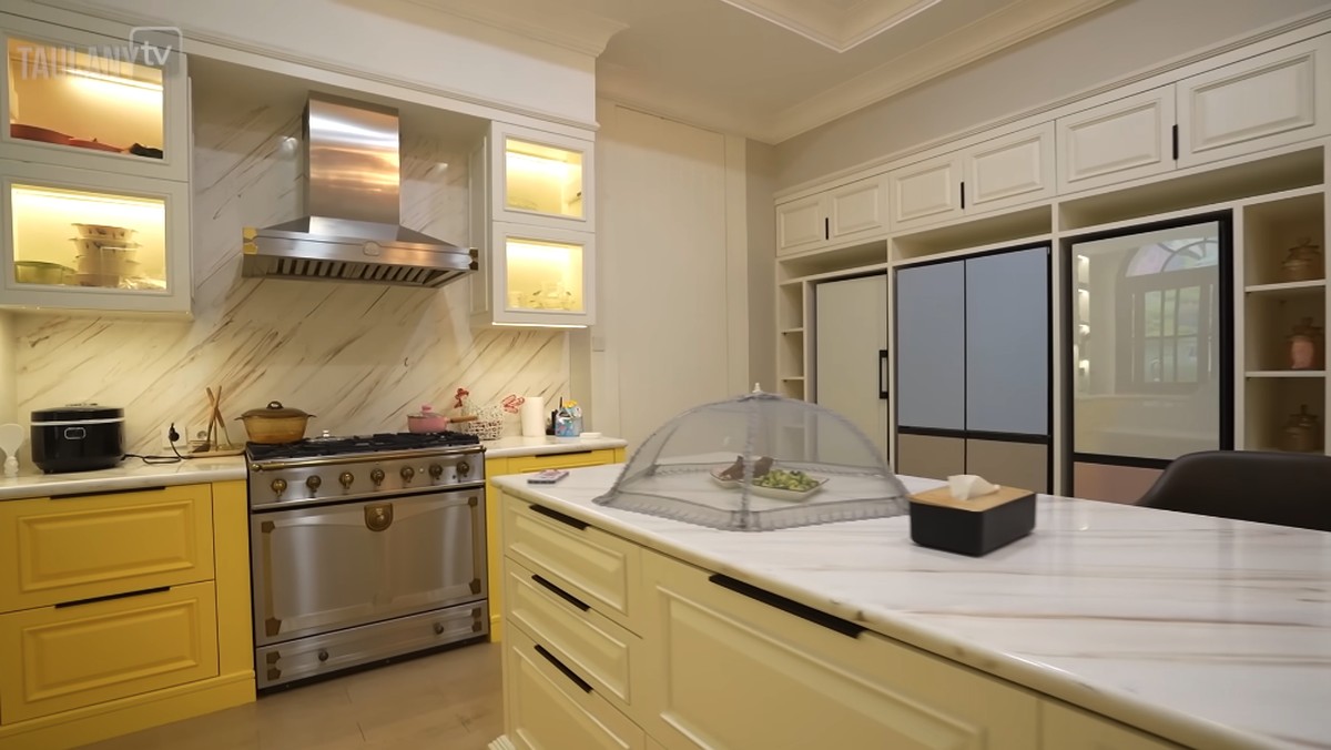 Dapur di Rumah Sarwendah