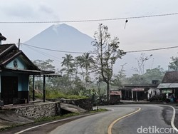 Gunung Semeru 5 Kali Erupsi, Abu Vulkanik Membubung Setinggi 1 Km