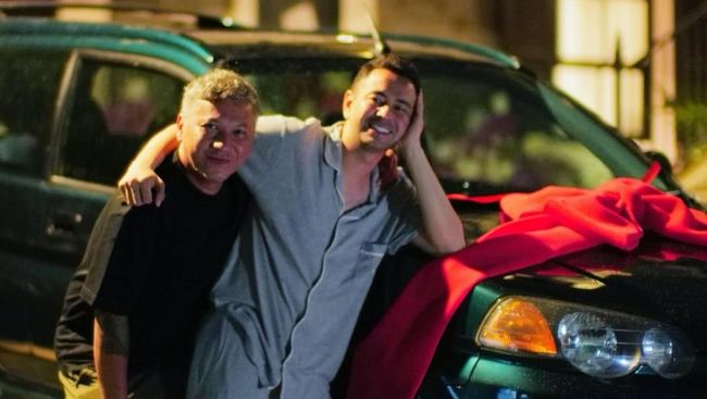 26 Tahun Bersahabat, Raffi Ahmad Terharu Dapat Kado Mobil Penuh Kenangan dari Gading Marten