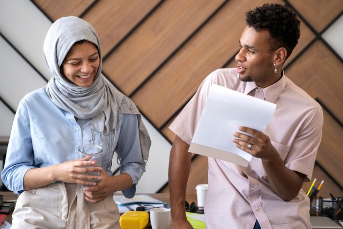 Mengucapkan terima kasih terlebih dahulu, baru menolak / Foto: Freepik.com/Freepik