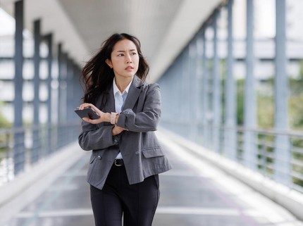 7 Ciri-ciri Kepribadian Orang yang Suka Ngaret