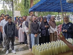 Ratusan Takjil hingga Konseling Gratis Hadir di ITS Selama Ramadan
